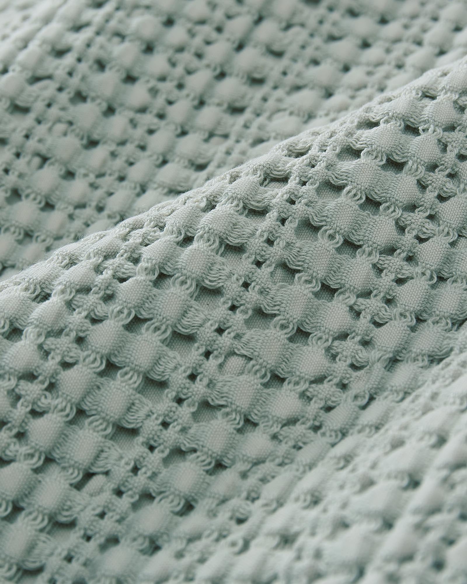 Baumwoll-Tagesdecke Anadia, Blasses Salbeigrün
