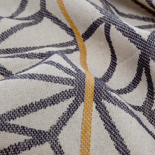 Strandtuch Arade, Naturweiß & Dunkelblau & Senfgelb, 100% Baumwolle | Hochwertige Wohnaccessoires