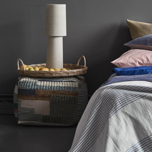 Pouf Brahmani, Dunkelblau & Hellblau & Senfgelb, 90% Wolle & 10% Baumwolle | URBANARA Hocker & Poufs