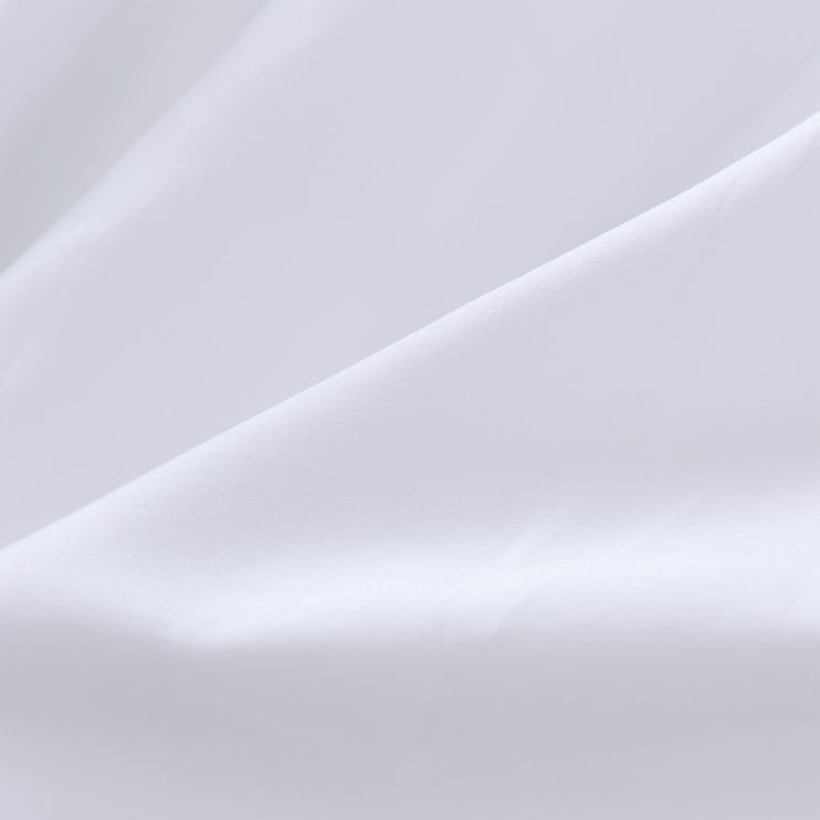 Satin-Spannbettlaken Marseille Weiß, 100% gekämmte und merzerisierte Baumwolle | URBANARA Spannbettlaken