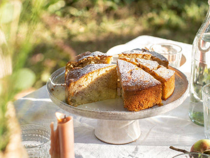 Saftiger Apfelkuchen mit Walnüssen