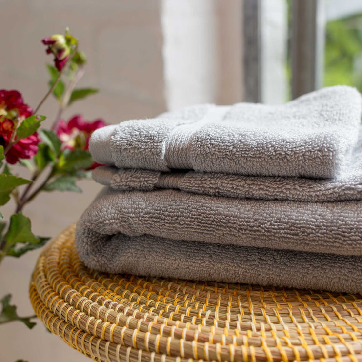 Gemischtes Handtuch Set Salemain Hellgrau | Schöne Ideen für Ihr Zuhause | URBANARA