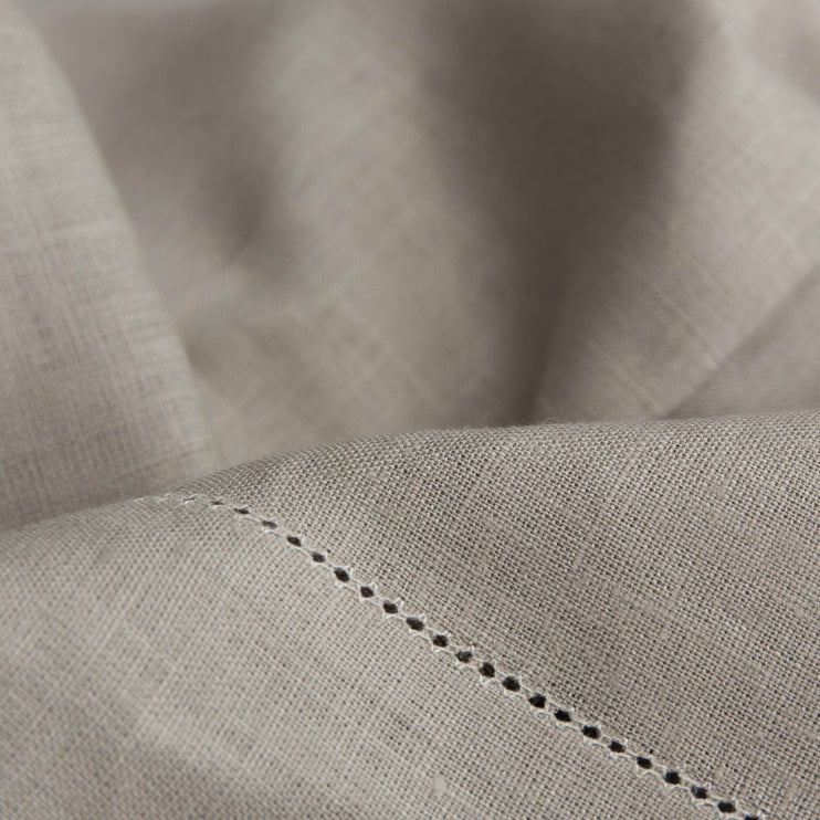 Tischset Cavaillon, Hellgrau, 100% Leinen | URBANARA Tischsets