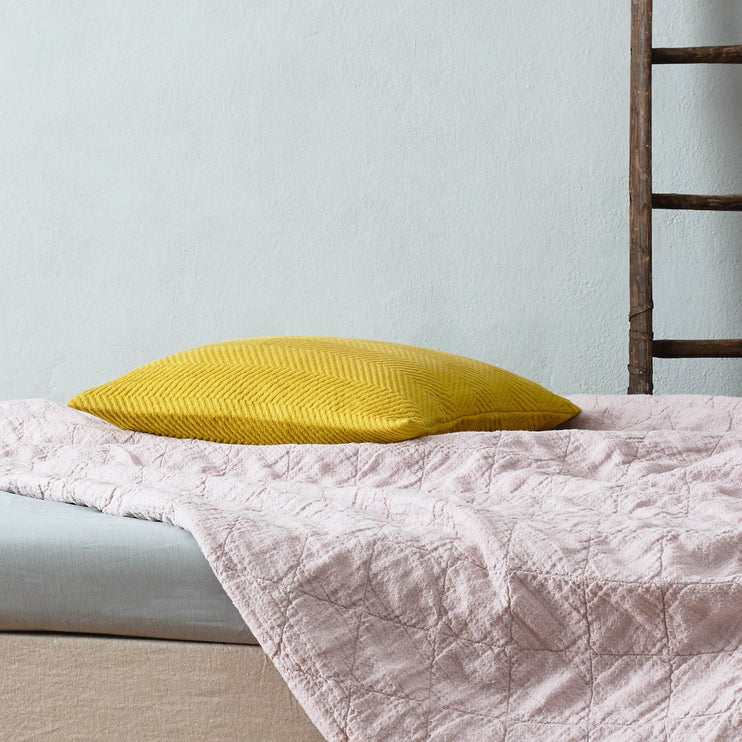 Kissenhülle Lixain Senfgelb | Schöne Ideen für Ihr Zuhause | URBANARA