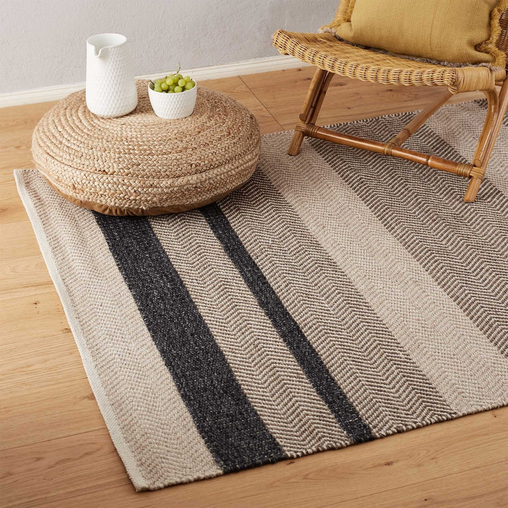 Teppich Altoin Anthrazit & Beige & Hellbraun | Schöne Ideen für Ihr Zuhause | URBANARA