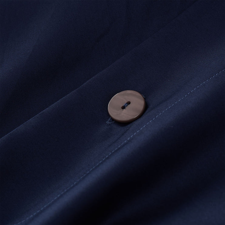Kissenbezug Millau, Dunkelblau, 100% Baumwolle | URBANARA Satin-Bettwäsche