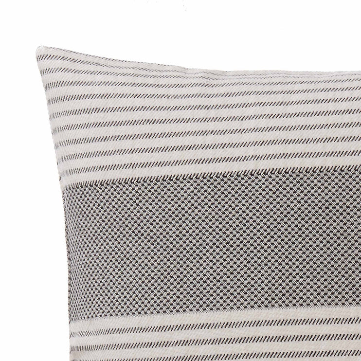 Kissenhülle Kadan, Schwarz & Creme, 50% Leinen & 50% Baumwolle | Hochwertige Wohnaccessoires