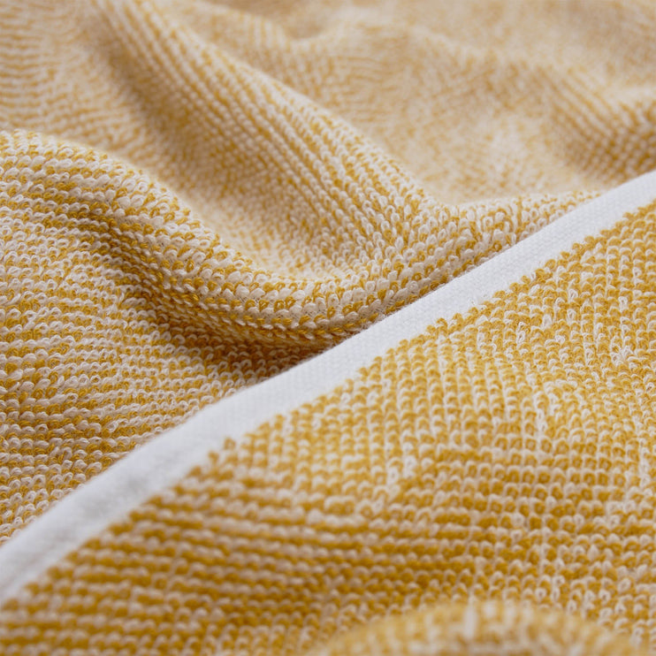 Handtuch Ventosa, Senfgelb & Weiß, 100% Bio-Baumwolle | URBANARA Baumwoll-Handtücher