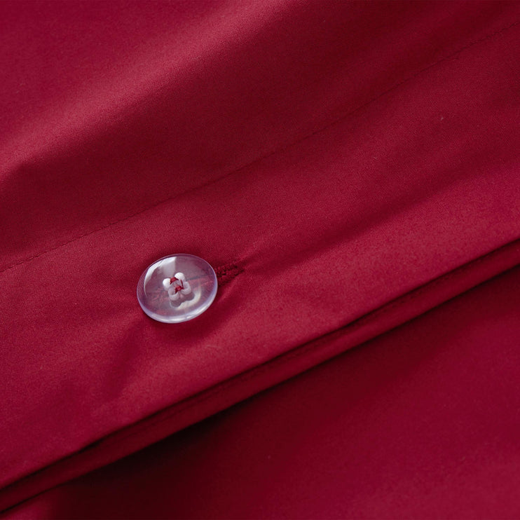 Bettdeckenbezug Perpignan in Rubinrot aus 100% gekämmte Baumwolle | Entdecken Sie unsere schönsten Wohnaccessoires