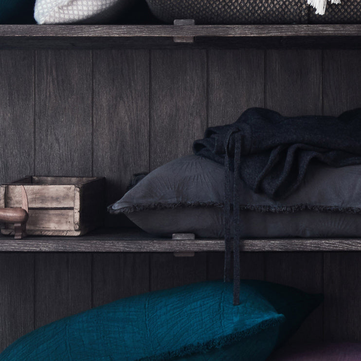 Kissenhülle Espinhoin Anthrazit | Schöne Ideen für Ihr Zuhause | URBANARA