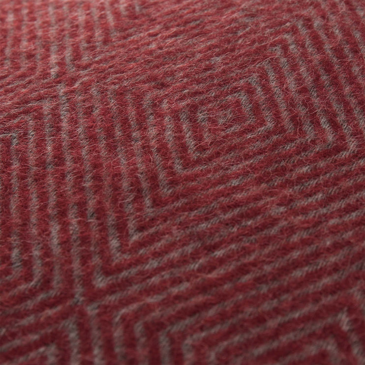 Kissenhülle Gotland Dia Rot & Grau, 100% Wolle & 100% Leinen | Hochwertige Wohnaccessoires