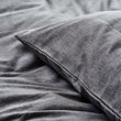 Kissenbezug Vilar in Steingrau aus 100% Bio-Baumwolle | Entdecken Sie unsere schönsten Wohnaccessoires