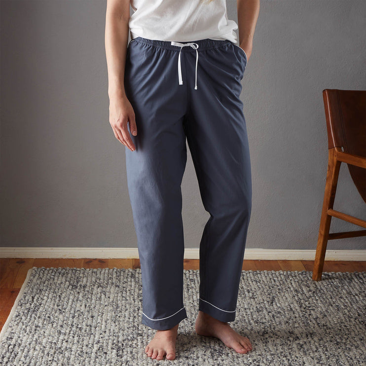 Pyjama Alva, Dunkles Graublau & Weiß, 100% Bio-Baumwolle