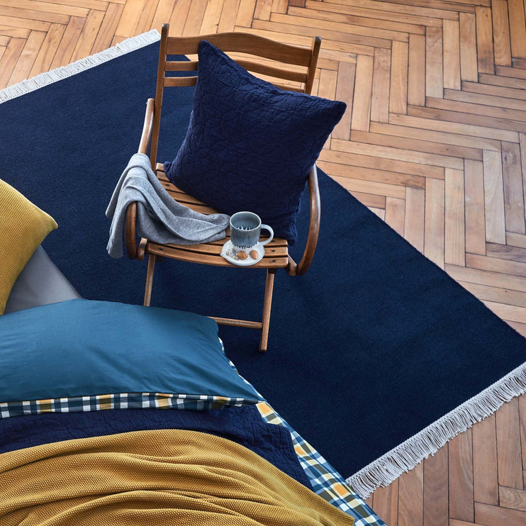 Teppich Manuin Dunkelblau | Schöne Ideen für Ihr Zuhause | URBANARA