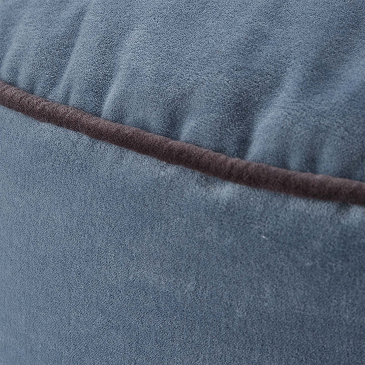 Pouf Deomali in Blaugrau & Dunkelgrau aus 100% Baumwolle | Entdecken Sie unsere schönsten Wohnaccessoires
