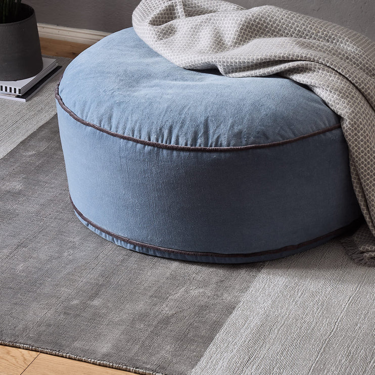 Pouf Deomali, Blaugrau & Dunkelgrau, 100% Baumwolle | URBANARA Hocker & Poufs