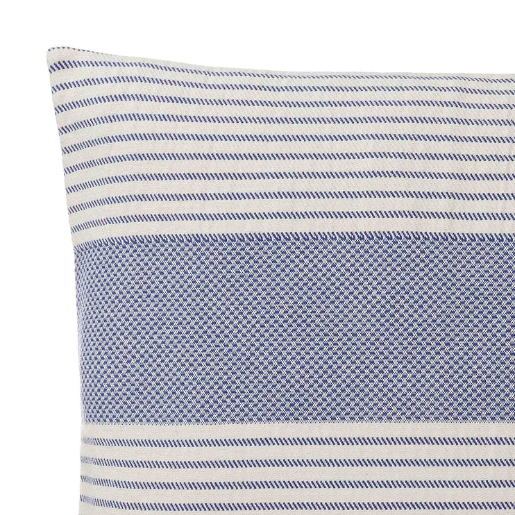 Kissenhülle Kadan, Ultramarinblau & Weiß, 50% Leinen & 50% Baumwolle | URBANARA Kissenhüllen