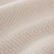 Decke Gotland in Zartrosa & Creme aus 100% Schurwolle | Entdecken Sie unsere schönsten Wohnaccessoires