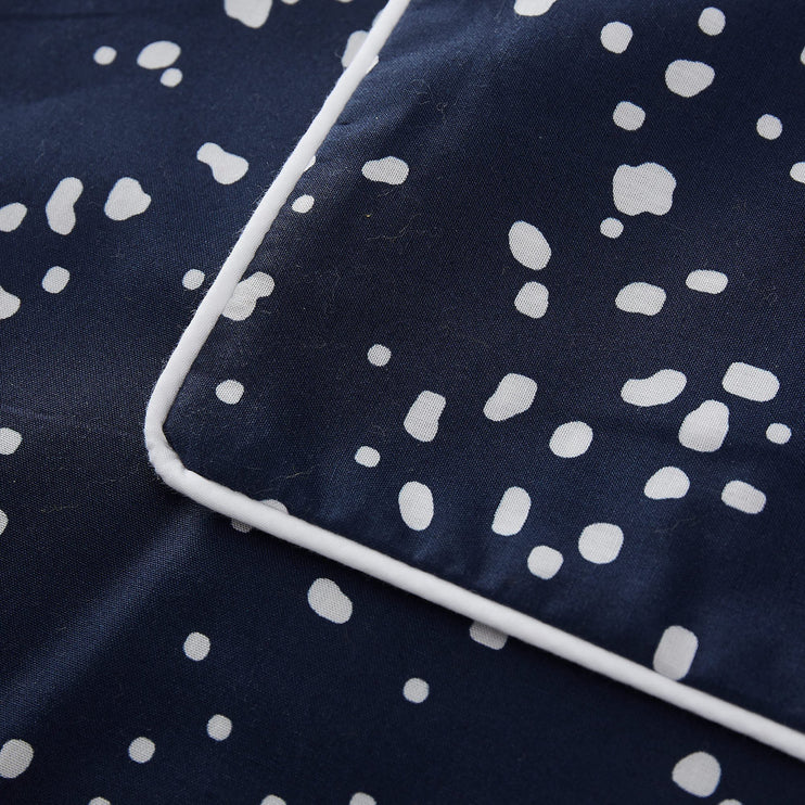Kissenhülle Connemara, Dunkelblau & Weiß, 100% Baumwolle | Hochwertige Wohnaccessoires