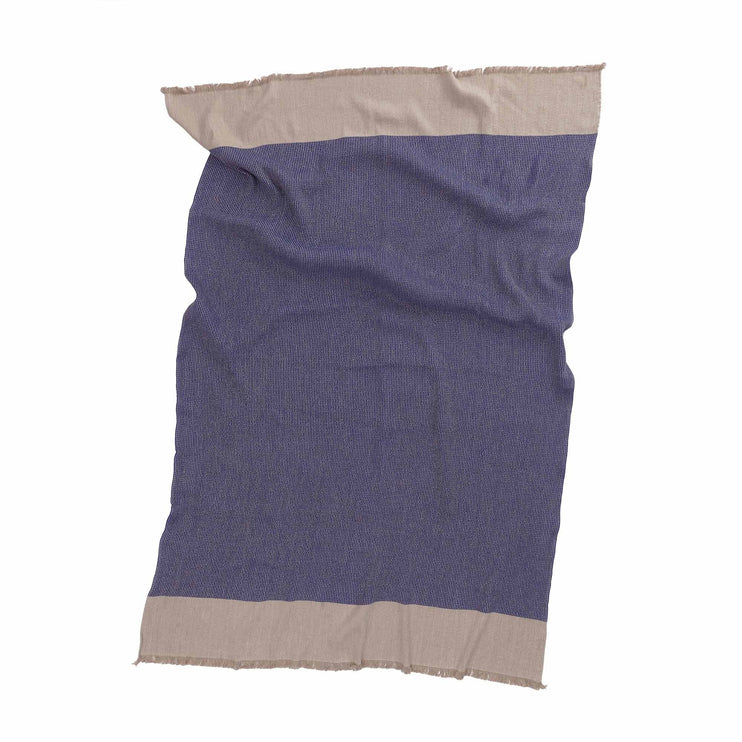 Decke Kovai, Ultramarinblau & Natur, 50% Leinen & 50% Baumwolle | URBANARA Baumwolldecken