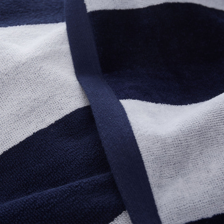 Strandtuch Serena, Blau & Weiß, 100% Baumwolle | Hochwertige Wohnaccessoires