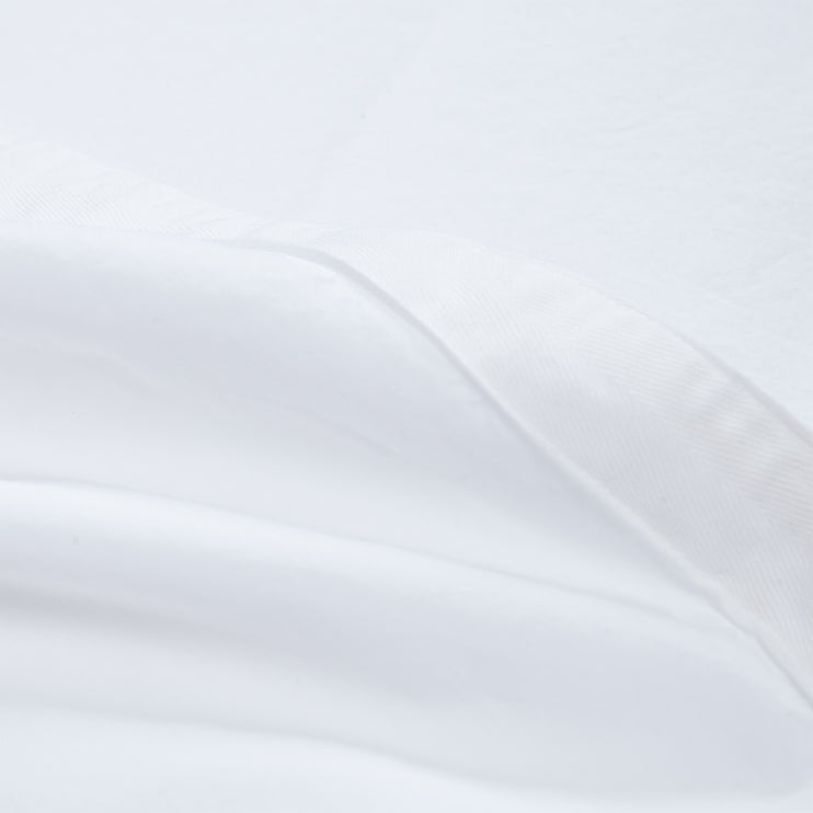Kissenbezug Balaia, Weiß, 100% gekämmte Baumwolle | URBANARA Perkal-Bettwäsche