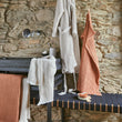Handtuch Mikawa in Terrakotta | Schöne Ideen für Ihr Zuhause | URBANARA