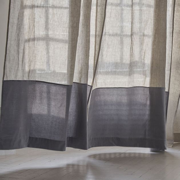 Vorhang Saveli (2 Stück) in Natur & Grau | Schöne Ideen für Ihr Zuhause | URBANARA
