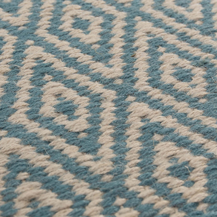 Teppich Dasheri Grüngrau & Eierschale, 100% Jute | URBANARA Juteteppiche