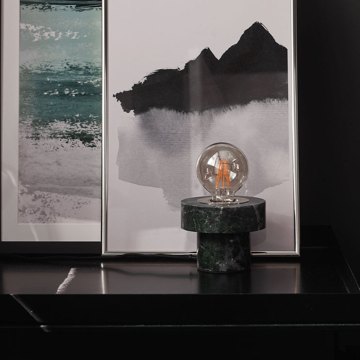 Tischlampe Udupiin Grün | Schöne Ideen für Ihr Zuhause | URBANARA