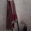 Wolldecke Karby in Rot & Grau | Schöne Ideen für Ihr Zuhause | URBANARA