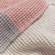 Handtuch Kotra in Altrosa & Natur & Grau aus 50% Leinen & 50% Baumwolle | Entdecken Sie unsere schönsten Wohnaccessoires