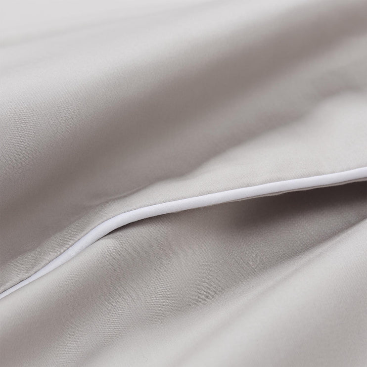 Satin-Bettwäsche Lanton Steingrau & Weiß, 100% Baumwolle | Hochwertige Wohnaccessoires