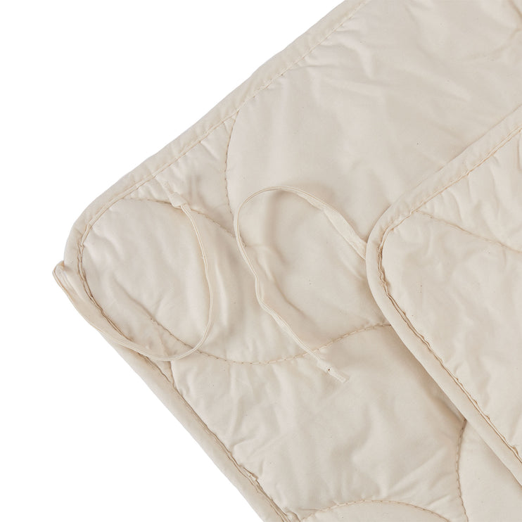 Kapok-Bettdecke Malna in Naturweiß aus 100% Bio-Baumwolle | Entdecken Sie unsere schönsten Wohnaccessoires