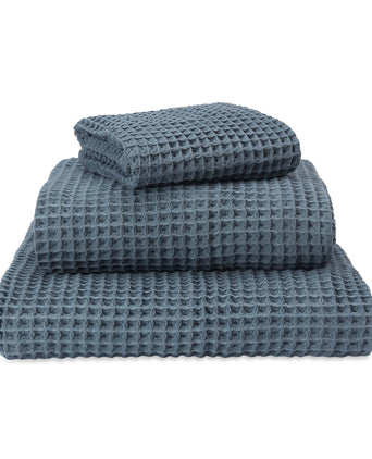 Handtuch Mikawa in Graugrün | Schöne Ideen für Ihr Zuhause | URBANARA