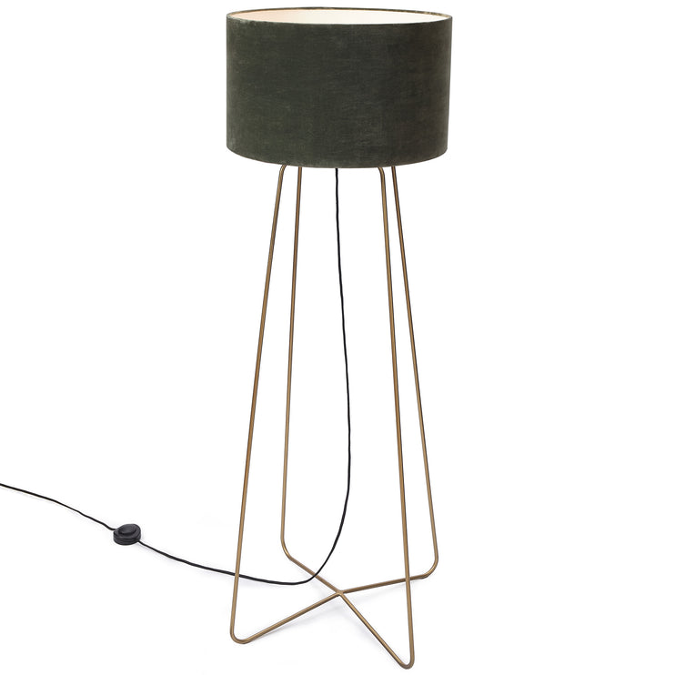 Stehlampe Posal, Messing & Moosgrün, 100% Metall & 100% Samt | URBANARA Stehlampen