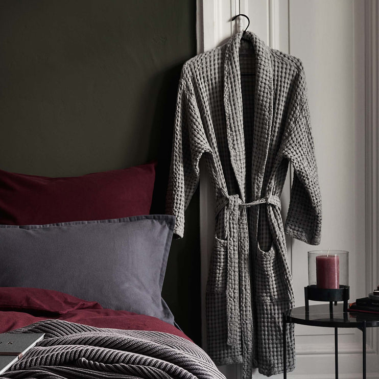 Bademantel Veiros, Hellgrau, 100% Baumwolle | URBANARA Bademäntel